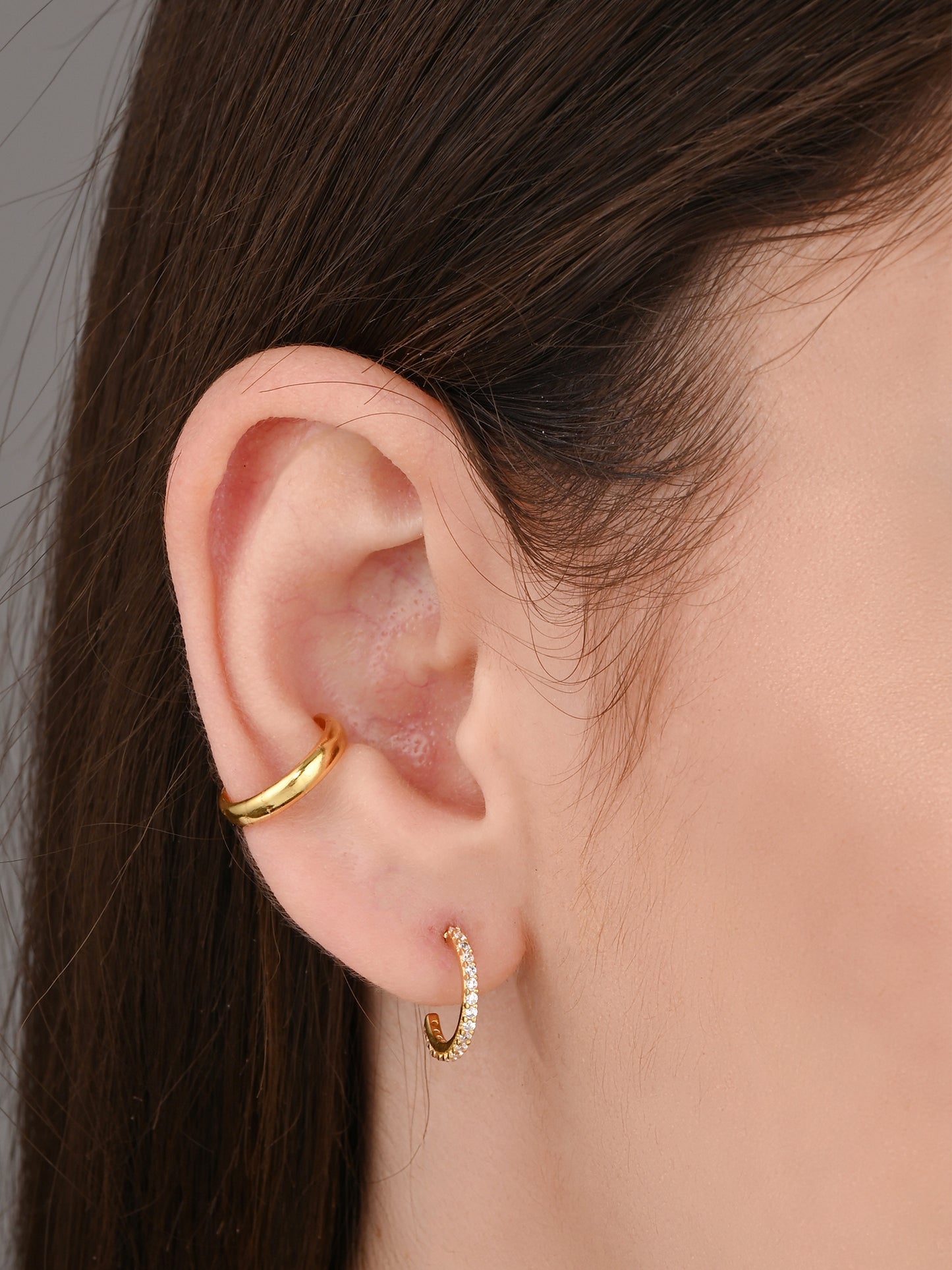 Pavé Ear Cuddle Studs