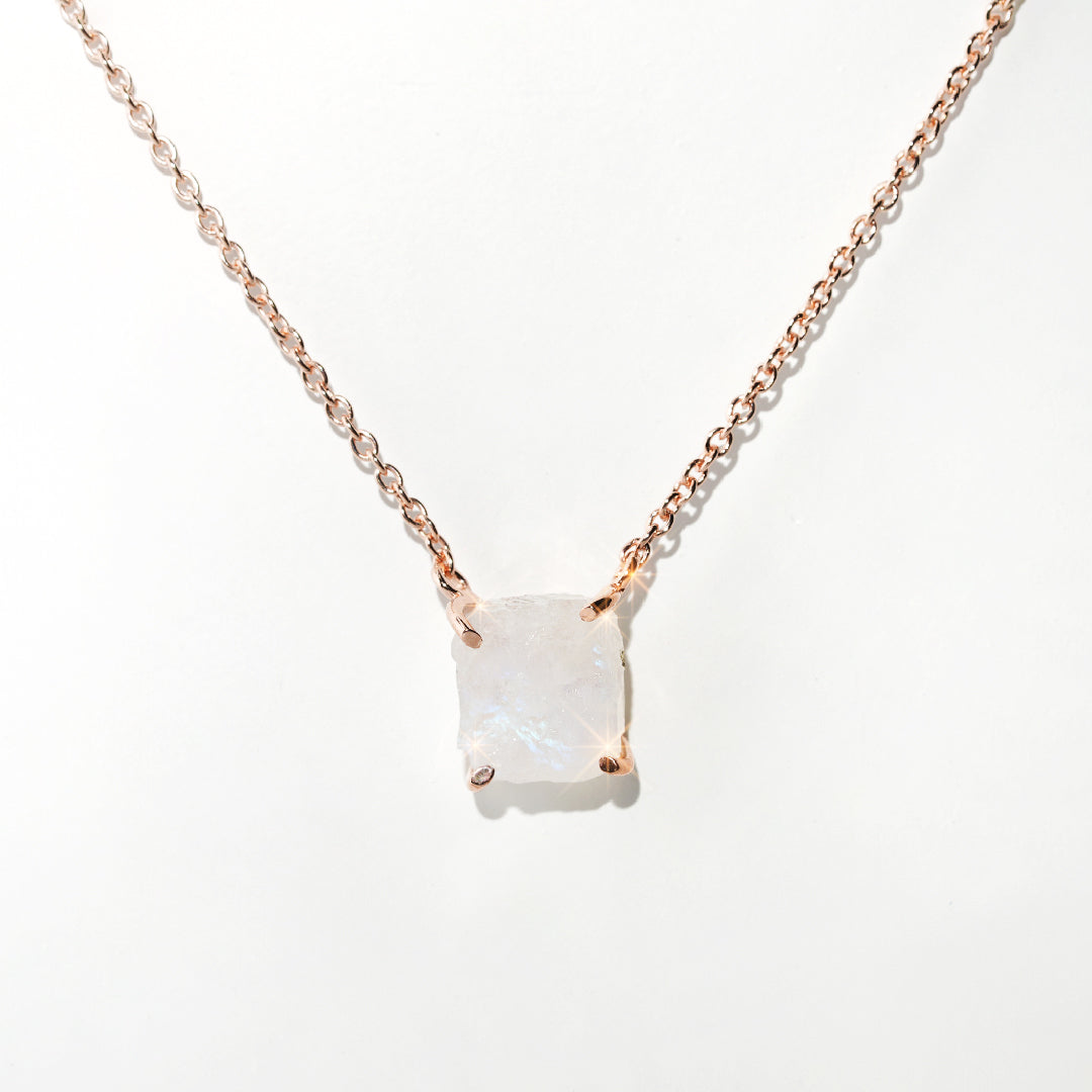 Moonstone Necklace Raw Radiance- Rose Gold